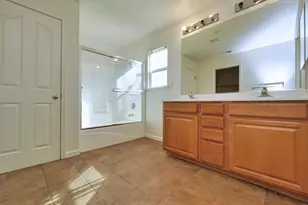 5813 Fred Russo Dr, Stockton, CA 95212 - Photo 10