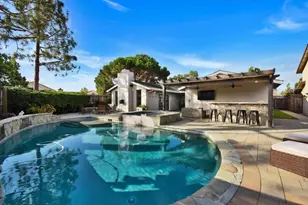 562 Seahorse Ln, Redwood City, CA 94065 - Photo 1