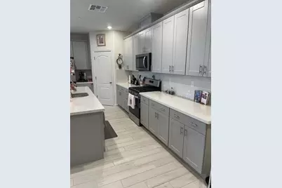 2001 Wildflower Dr, Hollister, CA 95023 - Photo 6