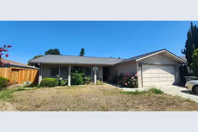 950 Peach Ct, Hollister, CA 95023 - Photo 1