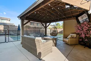 16935 Pine Way, Morgan Hill, CA 95037 - Photo 40