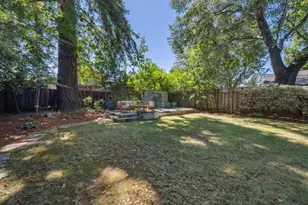 20460 Williams Ave, Saratoga, CA 95070 - Photo 28