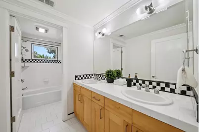 20460 Williams Ave, Saratoga, CA 95070 - Photo 16