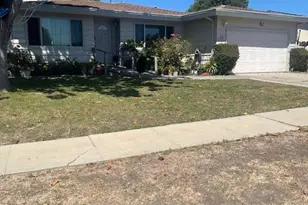 15 St Francis Way, Salinas, CA 93906 - Photo 4