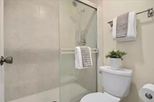 2296 Almaden Rd B, San Jose, CA 95125 - Photo 16