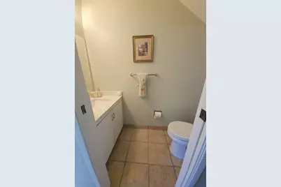 205 Del Valle Cir, El Sobrante, CA 94803 - Photo 12