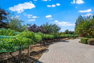 20040 Spaich Ct, Saratoga, CA 95070 - Photo 28