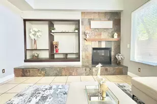 9562 E Park Dr, Elk Grove, CA 95624 - Photo 6