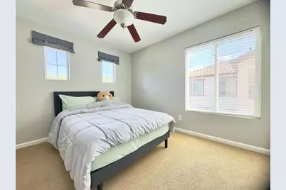 9562 E Park Dr, Elk Grove, CA 95624 - Photo 24