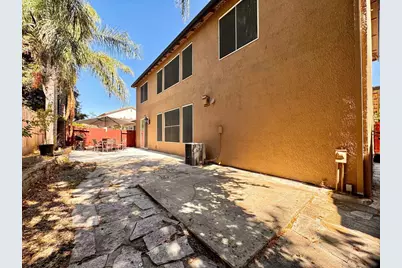 9562 E Park Dr, Elk Grove, CA 95624 - Photo 32