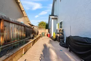 1090 Los Altos Dr, Hollister, CA 95023 - Photo 40