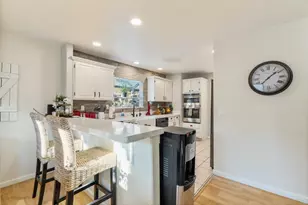 1090 Los Altos Dr, Hollister, CA 95023 - Photo 16