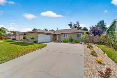 877 San Simeon Dr, Salinas, CA 93901 - Photo 1