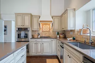 25603 Creekview Cir, Salinas, CA 93908 - Photo 18