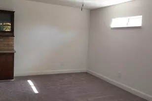 6944 Mirador Way, Sacramento, CA 95828 - Photo 6