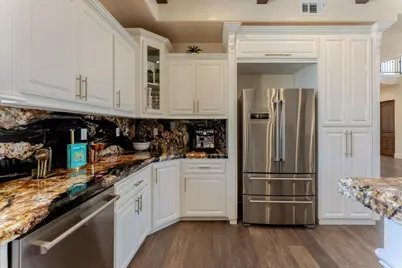 8440 Lovers Ln, Hollister, CA 95023 - Photo 12