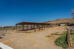 8440 Lovers Ln, Hollister, CA 95023 - Photo 66