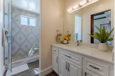 8440 Lovers Ln, Hollister, CA 95023 - Photo 6