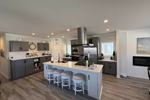 144 Holm Rd 112, Watsonville, CA 95076 - Photo 2