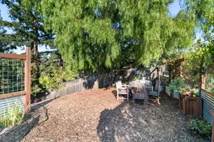 878 Hillcrest Dr, Redwood City, CA 94062 - Photo 52