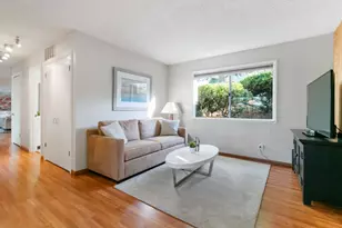 878 Hillcrest Dr, Redwood City, CA 94062 - Photo 4