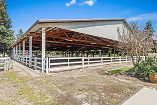 5000 Peach Blossom Ln, Oakdale, CA 95361 - Photo 2