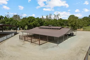 804 Comstock Rd, Hollister, CA 95023 - Photo 10