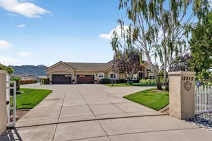 12315 Harding Ave, San Martin, CA 95046 - Photo 2