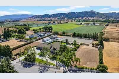 12315 Harding Ave, San Martin, CA 95046 - Photo 4