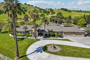 12755 Santa Teresa Blvd, San Martin, CA 95046 - Photo 2