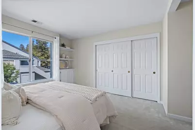 1735 Parkview Green Cir, San Jose, CA 95131 - Photo 36