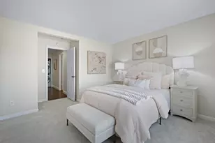 1735 Parkview Green Cir, San Jose, CA 95131 - Photo 34