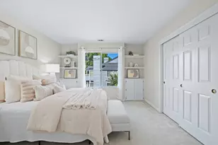 1735 Parkview Green Cir, San Jose, CA 95131 - Photo 32