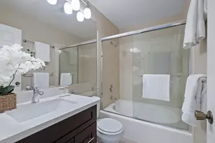 1735 Parkview Green Cir, San Jose, CA 95131 - Photo 30