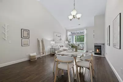 1735 Parkview Green Cir, San Jose, CA 95131 - Photo 14