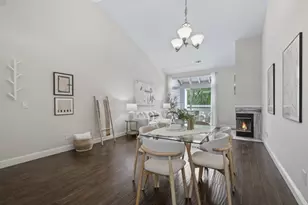 1735 Parkview Green Cir, San Jose, CA 95131 - Photo 14