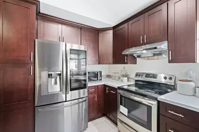 1735 Parkview Green Cir, San Jose, CA 95131 - Photo 18