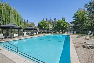 1735 Parkview Green Cir, San Jose, CA 95131 - Photo 42