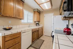 1051 Riker St 7, Salinas, CA 93901 - Photo 8