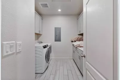 2141 Wildflower Dr, Hollister, CA 95023 - Photo 24