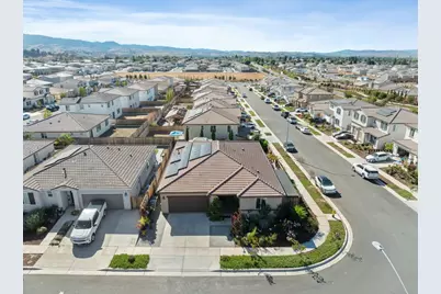 2141 Wildflower Dr, Hollister, CA 95023 - Photo 38
