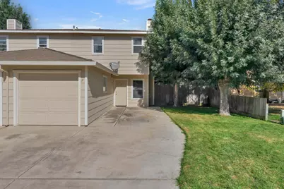 310 Mustang Ct D, King City, CA 93930 - Photo 2