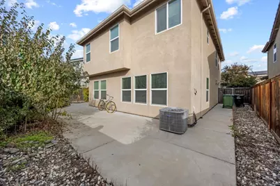 10000 Asilomar Ln, Elk Grove, CA 95757 - Photo 22