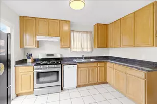 23 Capitol St, Salinas, CA 93901 - Photo 6