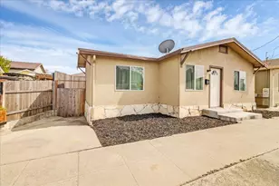 23 Capitol St, Salinas, CA 93901 - Photo 2
