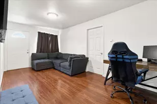 23 Capitol St, Salinas, CA 93901 - Photo 4