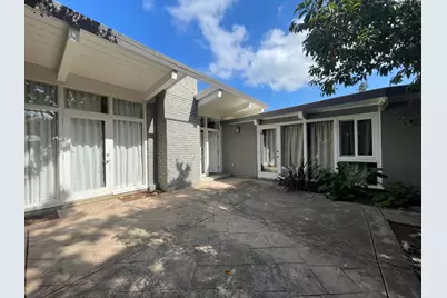 643 Wildwood Ln, Palo Alto, CA 94303 - Photo 1