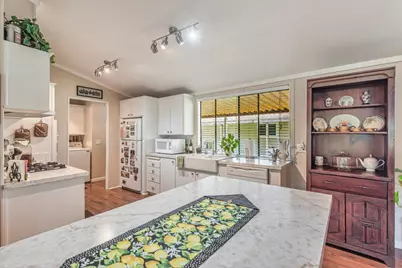 707 Millstream Dr 707, San Jose, CA 95125 - Photo 8