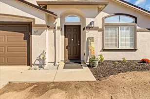 715 Skinner St, Soledad, CA 93960 - Photo 4