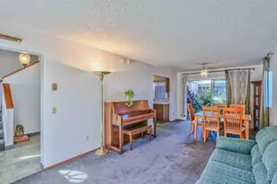 1212 Trinity Ave, Seaside, CA 93955 - Photo 4